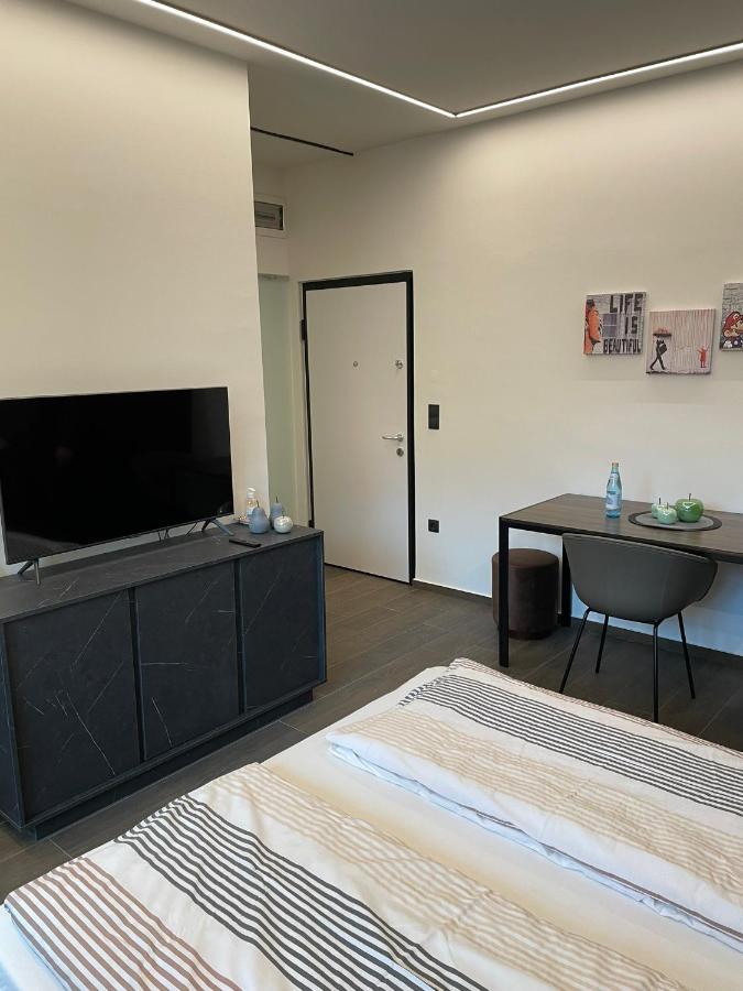 Flow Apartments Etschmann Мерано Экстерьер фото